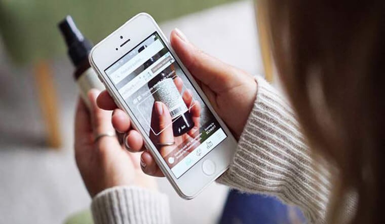 Quét mã vạch bằng app